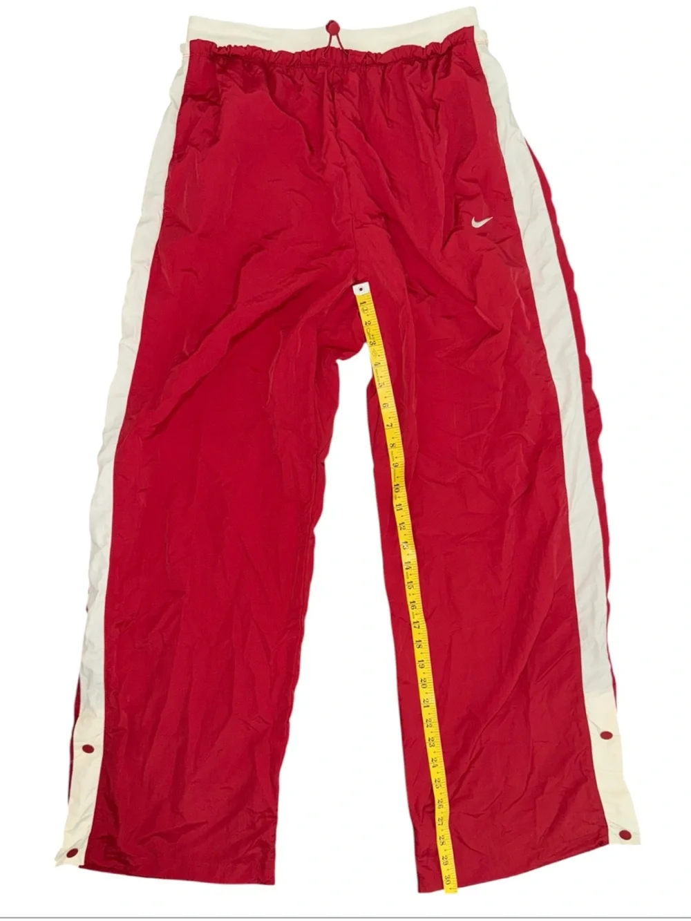 Nike Men's Wine Red Loose-Fit Jogger Pants